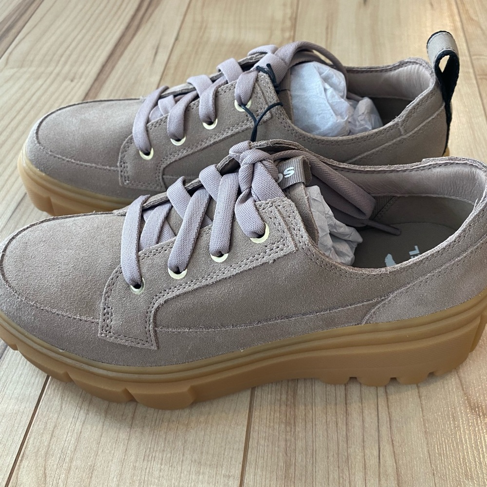 NEW in box Sorel Caribou X Women's Taupe Suede Sneaker